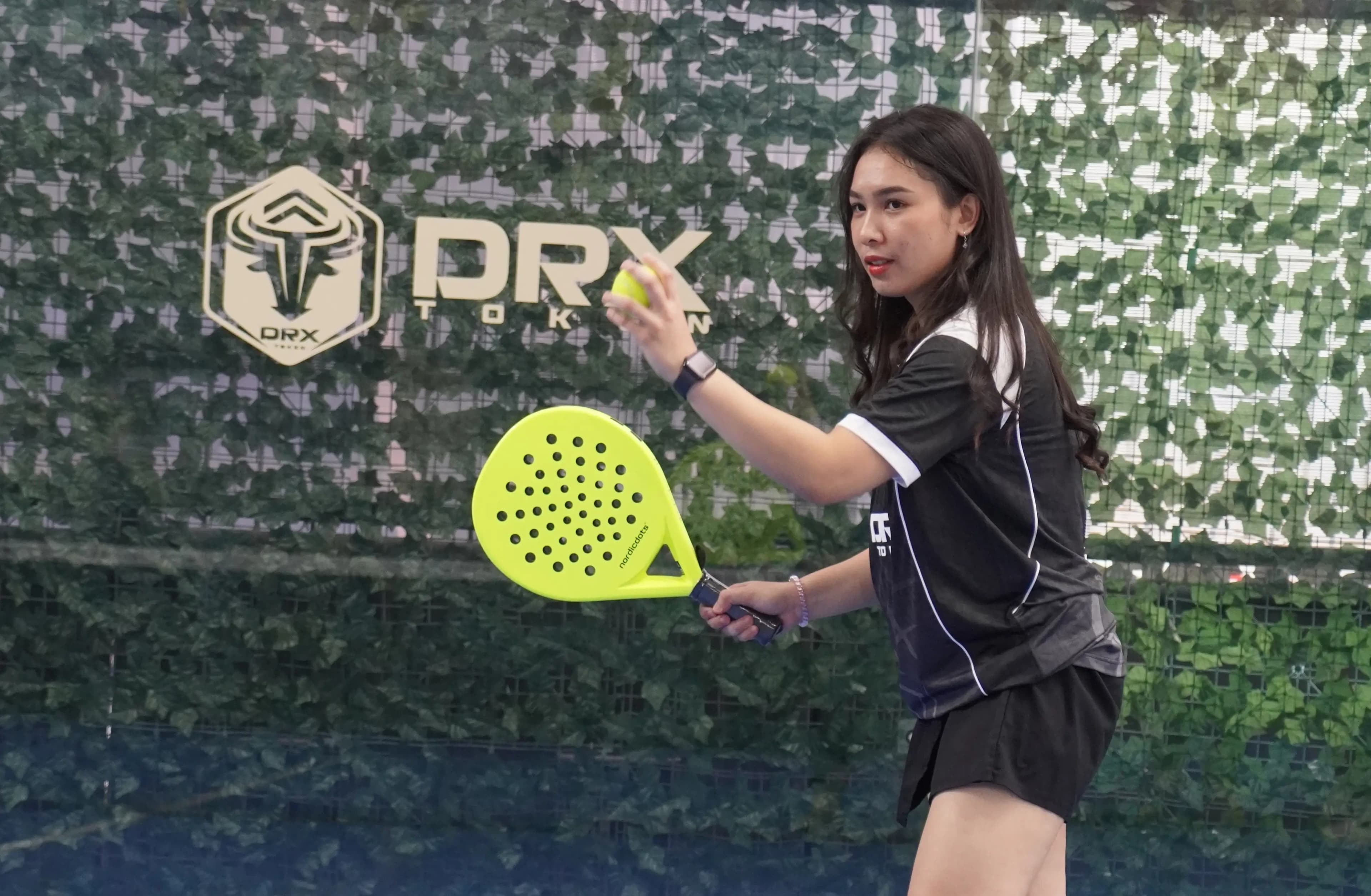 Perbedaan Padel dan Tenis: Aturan, Lapangan, dan Cara Bermain